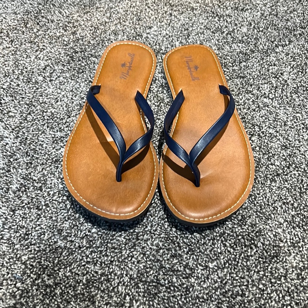 Margaritaville flip flops
